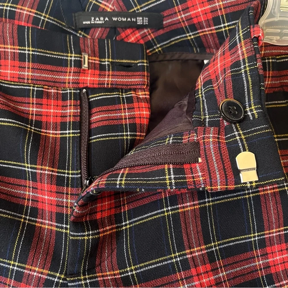 Zara Women’s Plaid Pants‎ Size 2